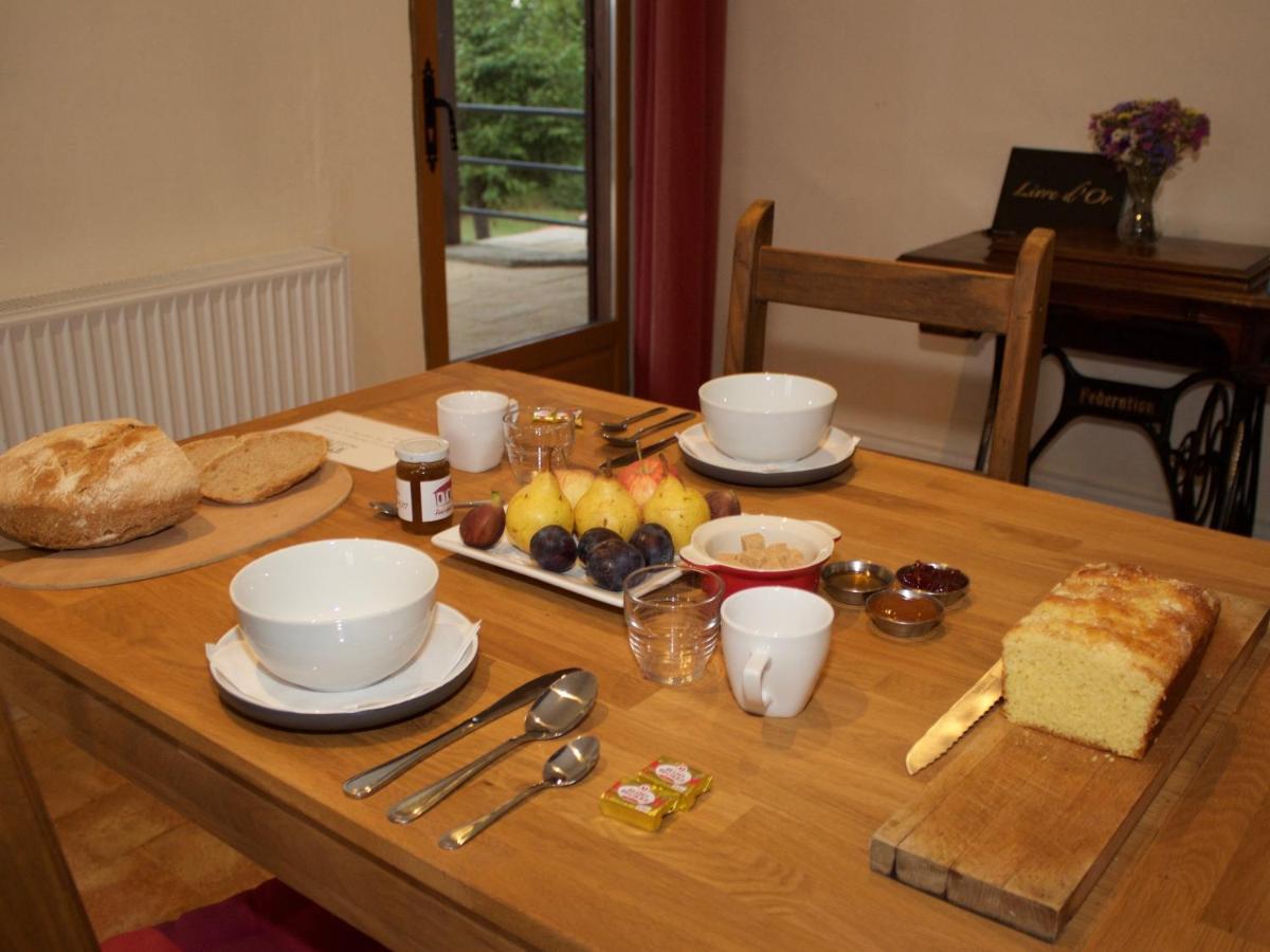Ancienne Ecole Bed & Breakfast Cazaux-Villecomtal Exterior photo